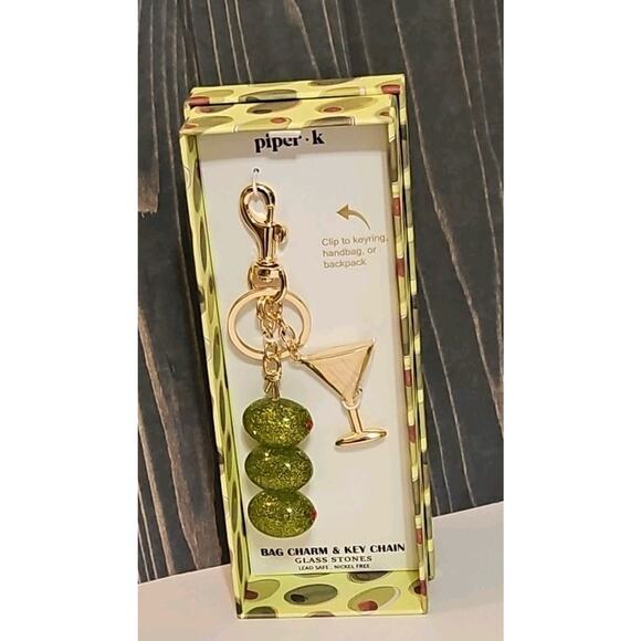 Piper K Martini Olive Keychain Bag Charm Gold Tone Keyring Purse Accessory - Picture 3 of 5